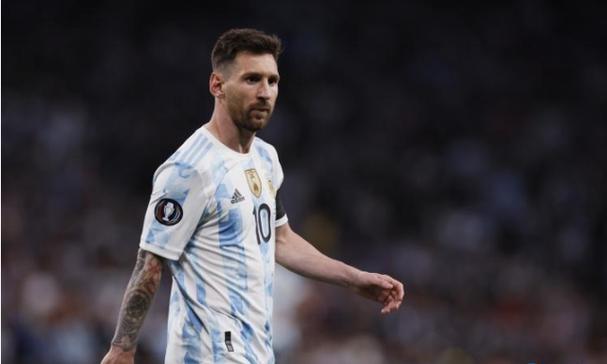 日经225指数上午收盘涨1.11%